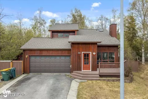 7720 Mchenry Cir, Anchorage, AK 99502