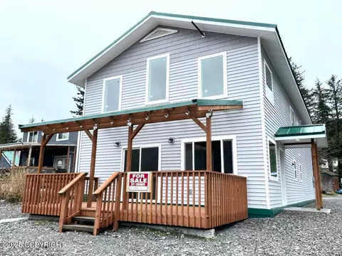 812 Lake Ave, Cordova, AK 99574