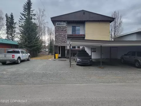 3505 Iowa St, Anchorage, AK 99517