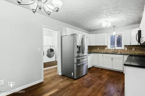 9901 Toakee Cir, Eagle River, AK 99577 photo 8