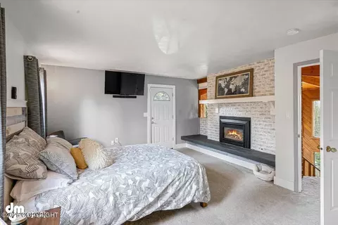 Bedroom - 5135 E 98th Ave, Anchorage, AK 99507 photo 1 of 6