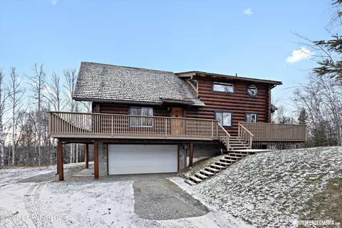 2105 N Debra Cir, Wasilla, AK 99654