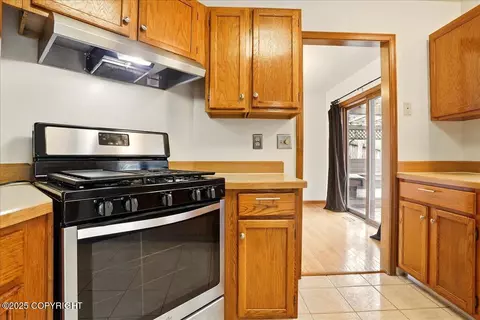 3161 Bettles Bay Loop, Anchorage, AK 99515 photo 8