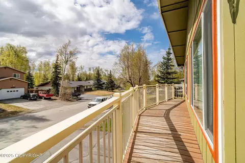 Exterior - 17529 Kantishna Dr, Eagle River, AK 99577 photo 3 of 17