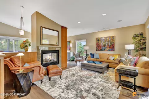 Living - 4400 E 135th Ave, Anchorage, AK 99516 photo 2 of 3
