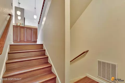 Entry Way - 4400 E 135th Ave, Anchorage, AK 99516 photo 4 of 4