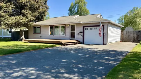 2535 St Elias Dr, Anchorage, AK 99517