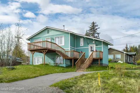 414 Bonanza Ave, Homer, AK 99603