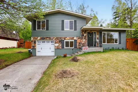 7210 Akutan Cir, Anchorage, AK 99504