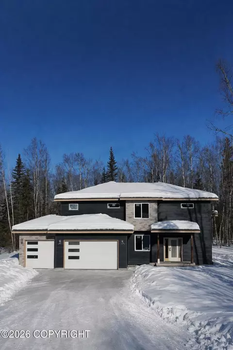 Exterior - 21503 Alderleaf Ct, Chugiak, AK 99567 photo 6 of 10