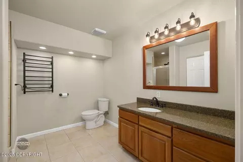 Bath - 17816 Tedrow Dr, Eagle River, AK 99577 photo 9 of 10