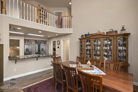 Dining - 17816 Tedrow Dr, Eagle River, AK 99577 photo 2 of 3