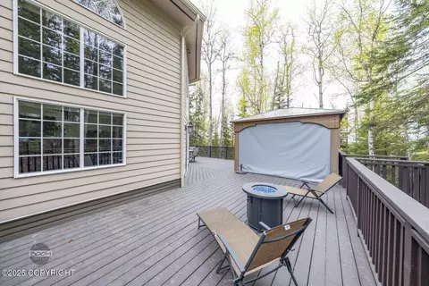 Exterior - 17816 Tedrow Dr, Eagle River, AK 99577 photo 15 of 21