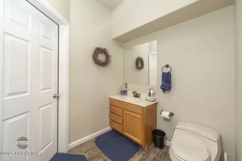 Bath - 17816 Tedrow Dr, Eagle River, AK 99577 photo 1 of 10