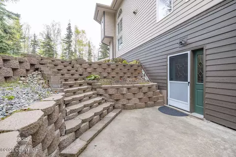 Exterior - 17816 Tedrow Dr, Eagle River, AK 99577 photo 19 of 21