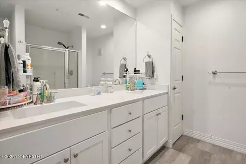 Bath - 19705 Samalga Cir, Eagle River, AK 99577 photo 1 of 5
