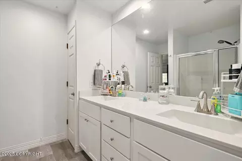Bath - 19705 Samalga Cir, Eagle River, AK 99577 photo 3 of 5