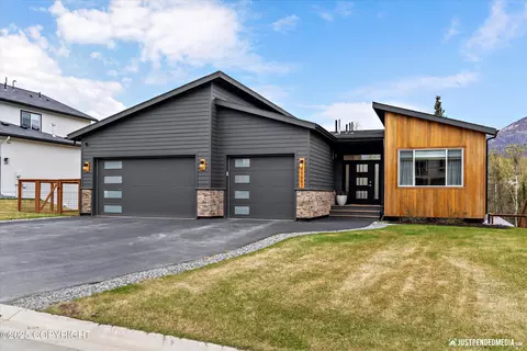 17997 Rivervista Rd, Eagle River, AK 99577 photo 2