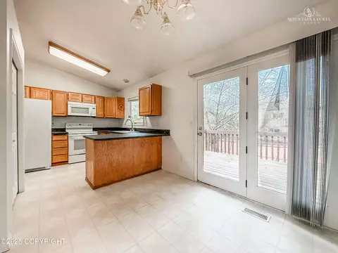 Kitchen - 19307 Cherni Cir, Eagle River, AK 99577 photo 1 of 4