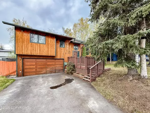 19307 Cherni Cir, Eagle River, AK 99577