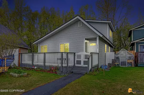 7809 Moose Run Cir, Anchorage, AK 99507