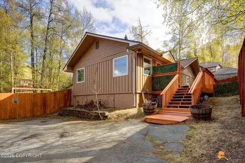 6103 Loganberry St, Anchorage, AK 99502