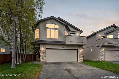 240 Dailey Ave # 17, Anchorage, AK 99515