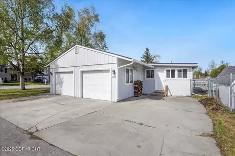 2949 Sunflower St, Anchorage, AK 99508