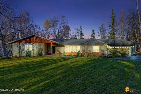 3755 Mcmahon Ave, Anchorage, AK 99516