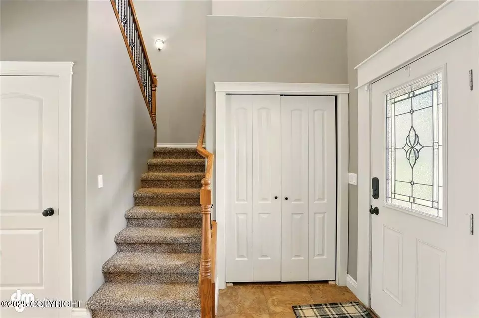 Entry Way - 2228 W Kathy Cir, Wasilla, AK 99654 photo 3 of 10