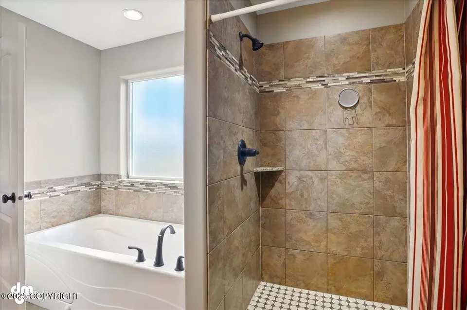 Bath - 2228 W Kathy Cir, Wasilla, AK 99654 photo 5 of 9