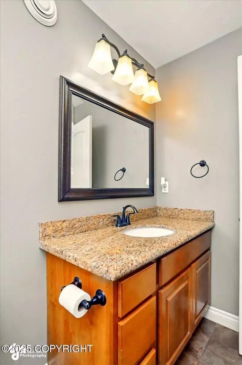 Bath - 2228 W Kathy Cir, Wasilla, AK 99654 photo 6 of 9