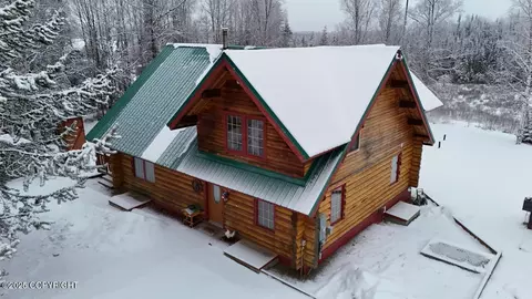 39431 Oomingnak St, Sterling, AK 99672