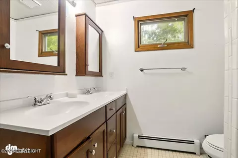 Bath - 17537 Teklanika Dr, Eagle River, AK 99577 photo 3 of 3