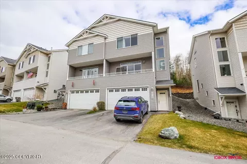 20145 Riverside Dr # 4B, Eagle River, AK 99577