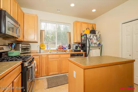 20145 Riverside Dr # 4B, Eagle River, AK 99577 photo 12