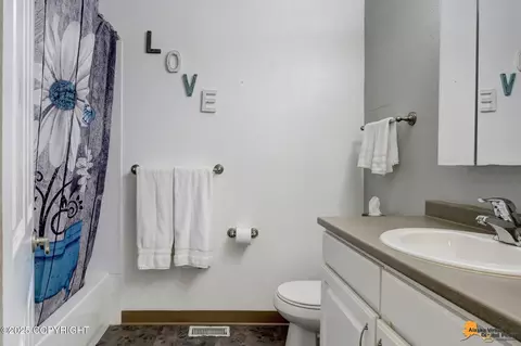 3929 E Turnagain Blvd # 2, Anchorage, AK 99517 photo 22