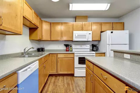 3929 E Turnagain Blvd # 2, Anchorage, AK 99517 photo 9