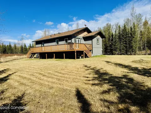 5670 W Calico Dr, Wasilla, AK 99623