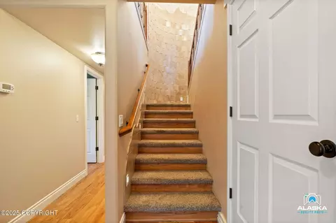 Entry Way - 17765 Almdale Ave, Eagle River, AK 99577 photo 8 of 11