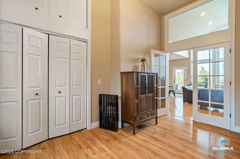 Entry Way - 17765 Almdale Ave, Eagle River, AK 99577 photo 6 of 11