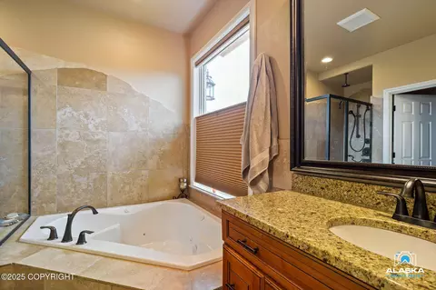 Bath - 17765 Almdale Ave, Eagle River, AK 99577 photo 2 of 5
