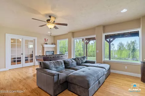 Living - 17765 Almdale Ave, Eagle River, AK 99577 photo 3 of 3