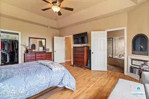 Bedroom - 17765 Almdale Ave, Eagle River, AK 99577 photo 3 of 4