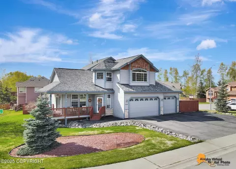 10700 Briggs Cache, Eagle River, AK 99577