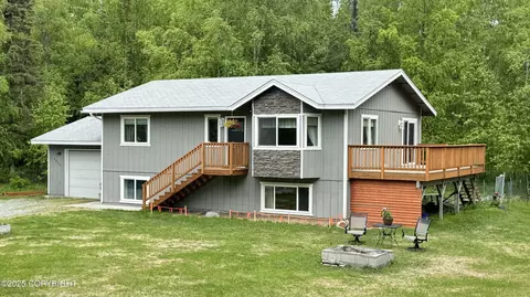 2435 N Ravens Flight Dr, Wasilla, AK 99654