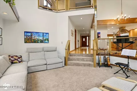 Living - 7900 Sitzmark Cir, Anchorage, AK 99507 photo 2 of 4