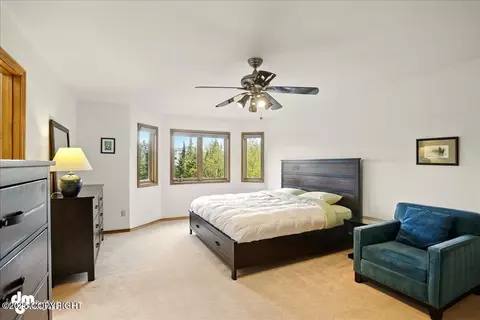 Bedroom - 7900 Sitzmark Cir, Anchorage, AK 99507 photo 1 of 7