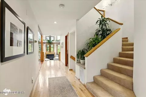 Entry Way - 7900 Sitzmark Cir, Anchorage, AK 99507 photo 2 of 7