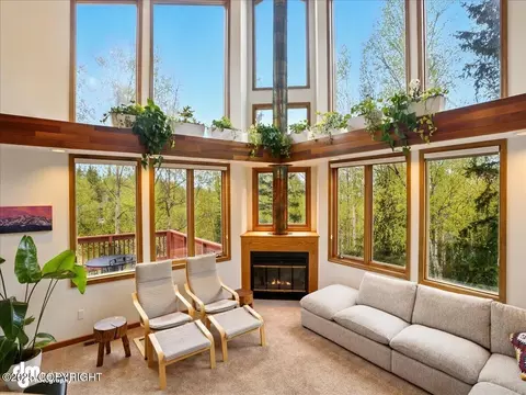 Living - 7900 Sitzmark Cir, Anchorage, AK 99507 photo 1 of 4